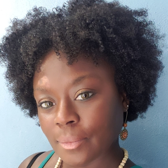 Meet your Posher, Raven - Picture 3 of 3